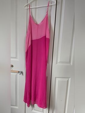 VENUS Two-Tone Pink Slip Swim Coverup